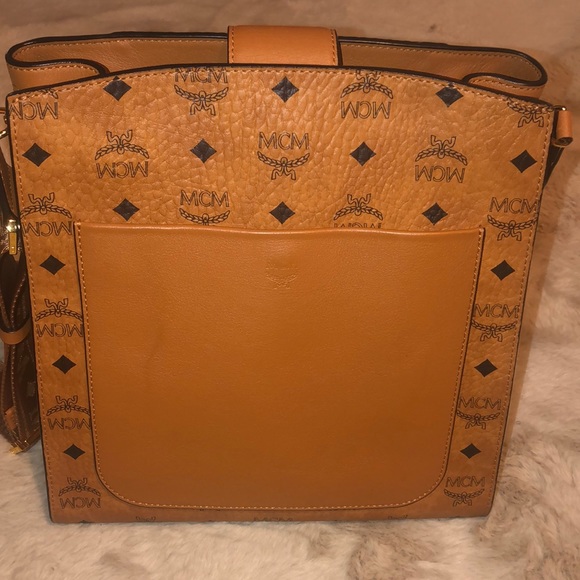 Authentic MCM visetos tote - Picture 2 of 12